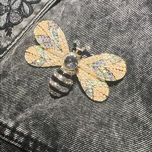 Sparkling Bee Brooch